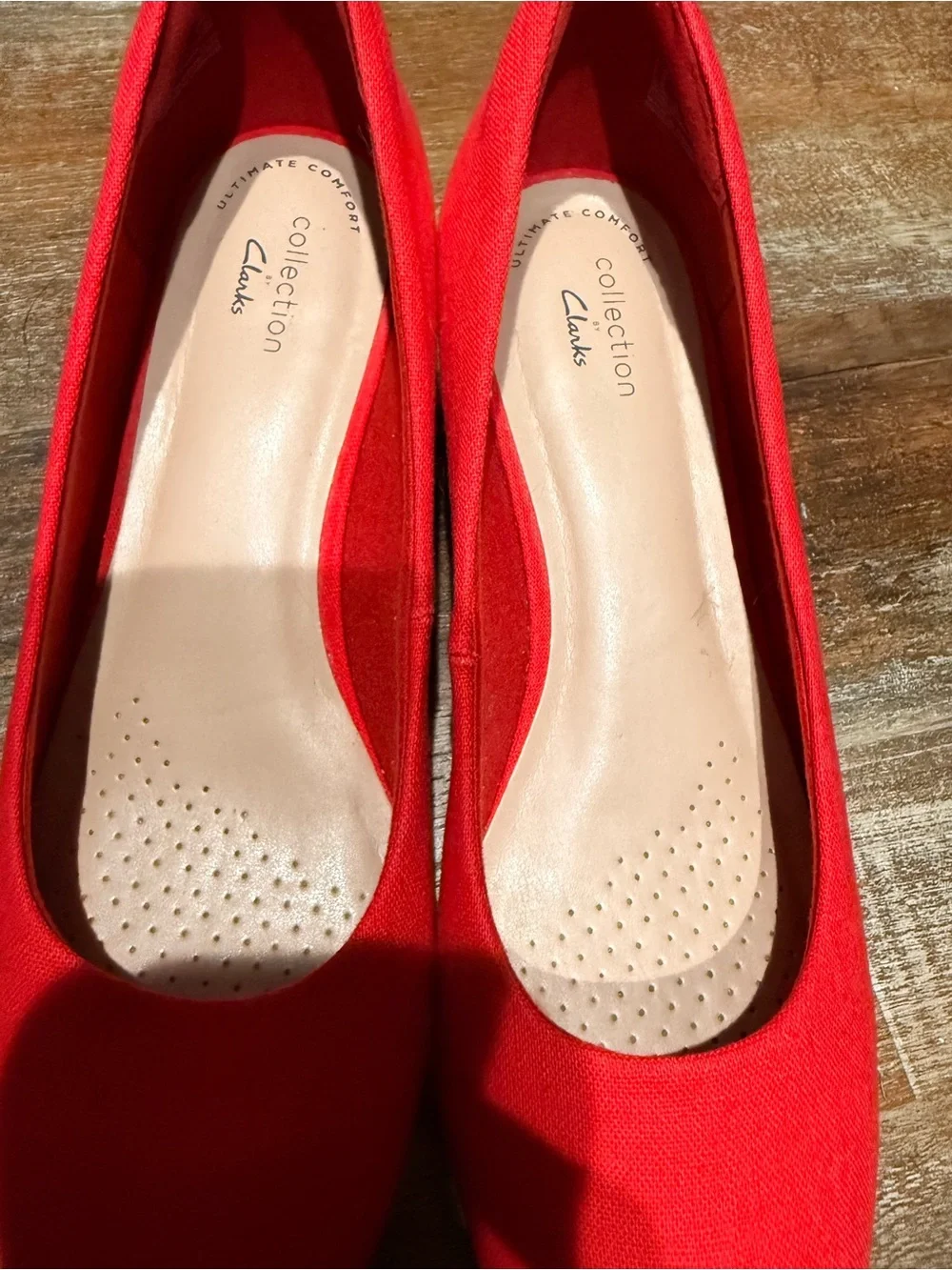 Clarks Red Women's Low Wedge Pumps
